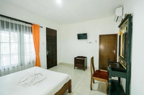 Urbanview Hotel Ananda Beach Sanur Room Type - Superior Room