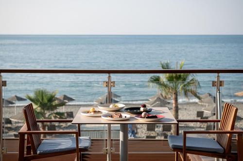 Minoa Palace Resort & Spa - image 3