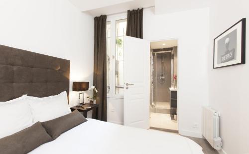 Luxury 3 Bedrooms Grands-Boulevards I by Livinparis - image 10