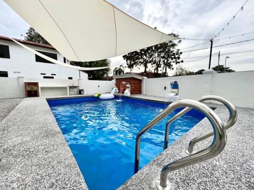 Klebang Melaka Private Pool 12pax-4BR-Sing K-Coway Klebang Melaka Private Pool 12pax-4BR-Sing K-Coway