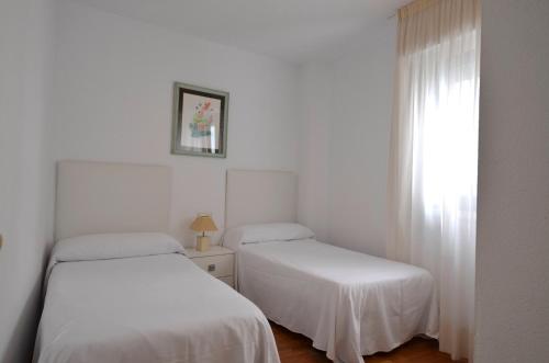 Two-Room Apartment image 5