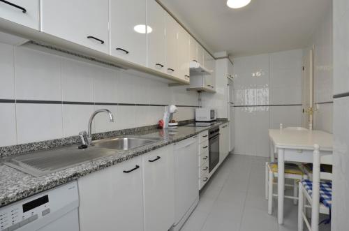 Two-Room Apartment image 2
