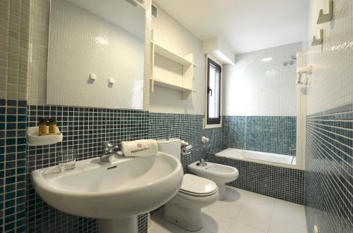 Two-Room Apartment image 3