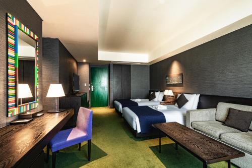 room detail thumbnail 1