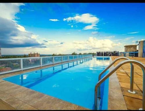Omuts one bed airbnb with swimmingpool in Nairobi