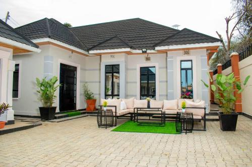 CACECY LUXURY HOMES