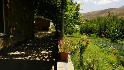 Arpi-Ureni Guesthouse in Jegegnadžora