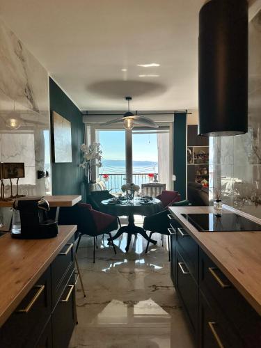 LaLaura high quality apartment Znjan 400 m 3 Air Conditioners Magic Sea View free parking, Split