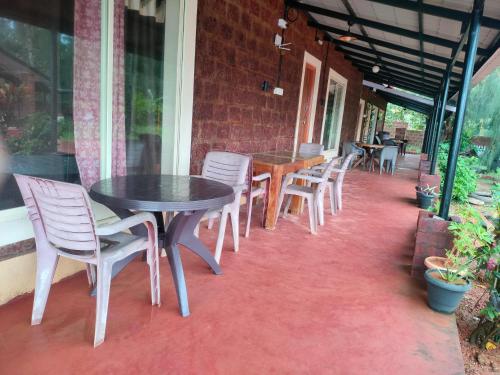 RiverStone RiverFront FarmHouse in Gokarna