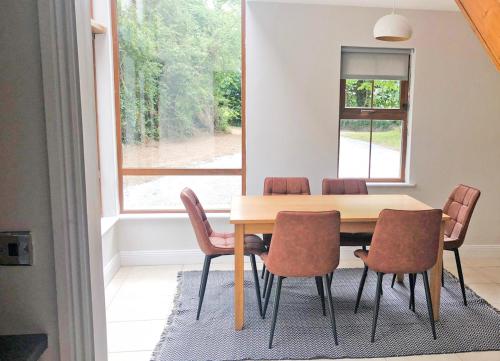 Old Court Holiday Homes Terryglass 4 Bed No 12 by Trident Holiday Homes in 섀넌 공항