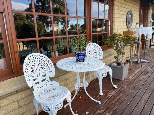 Sea view holiday plant house , close to CBD and Beach