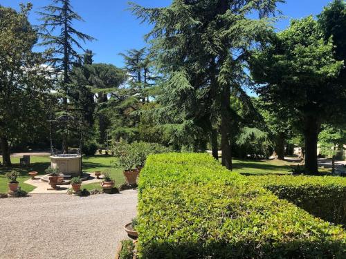 Tenuta Granducale Dolciano suite with pool - Tap to explore photos
