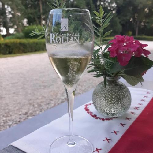 Gîtes du Château de Crespy (Gites du Chateau de Crespy) in La Rothiere