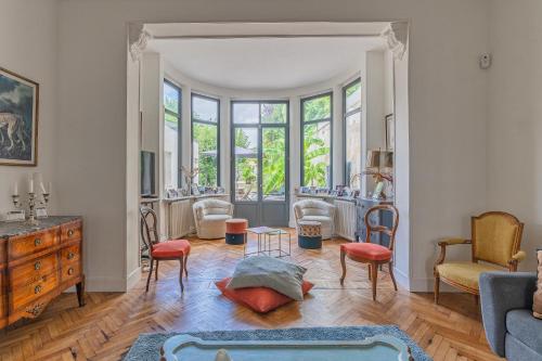 Four-Bedroom House image 6