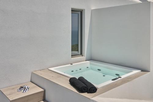 Pezsgőfürdő, Porphyra Collection Villas Porto Heli in Porto Heli