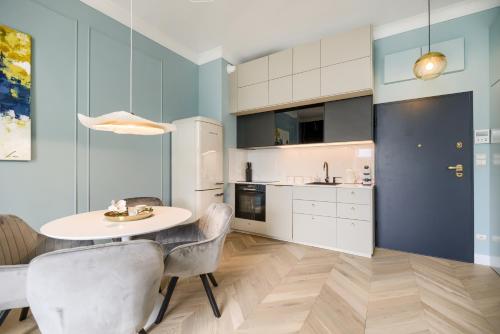 One-Bedroom Apartment image 10