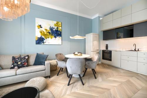 One-Bedroom Apartment image 3