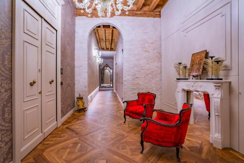 Studio Apartment image 9
