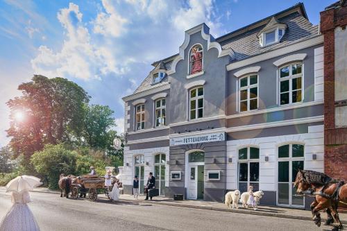 Stuckhotel Fettehenne - Hotel - Ratingen