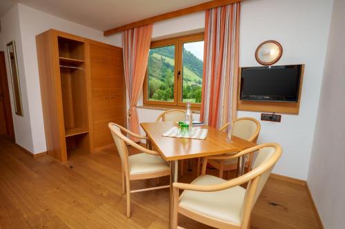 Hotel Künstleralm - image 12