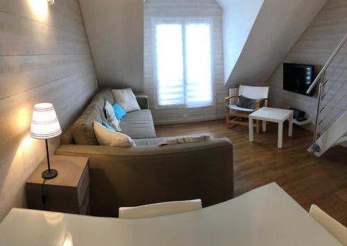 2 bedrooms, 4 beds