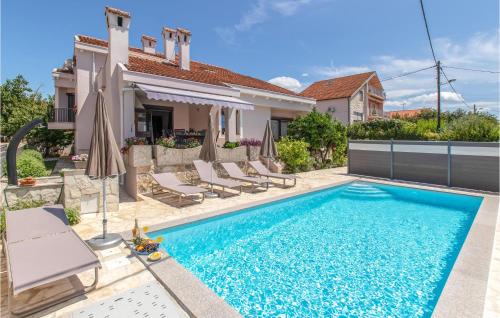Gorgeous Home In Zadar With Heated Swimming Pool