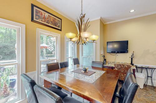 Fresh Getaway in Fayetteville, USA