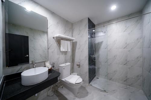Triple room, pool view, 3 beds