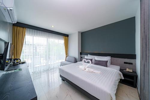 room detail thumbnail 0