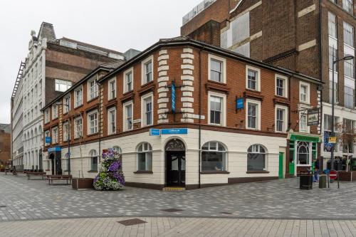 . CiTi Hotel London Luton