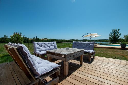 Iekārtas, La Villa face au Lac in Gaujac (Midi-Pyrenees)