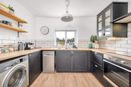 ห้องครัว, The Limes - Beautiful Town House Apartment, Oakham in โอคขาม