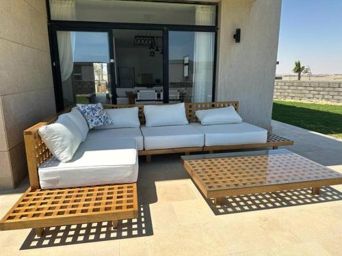 Swanlake North Coast Luxury Villa in Zawiyat Ailat Nuh