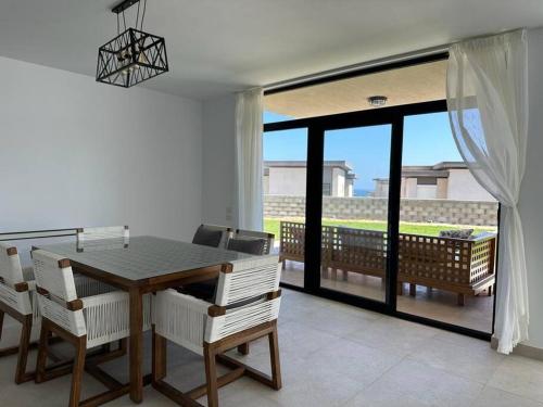 Swanlake North Coast Luxury Villa in Zawiyat Ailat Nuh