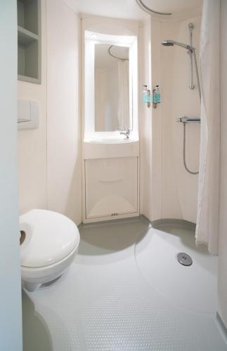 easyHotel London Luton - image 3