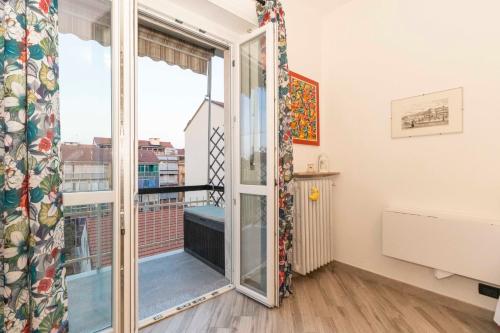 GuestHost - Parco Paradiso & MM Marche Family Apartment, Turín (fotografie 9)