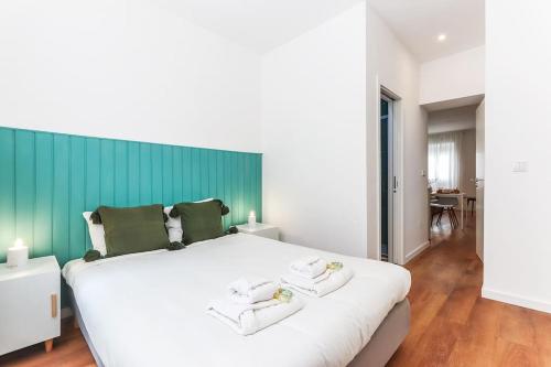 Vita Portucale | Bright Campo Ourique w/ Terrace - image 7