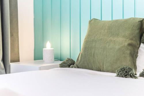 Vita Portucale | Bright Campo Ourique w/ Terrace - image 10