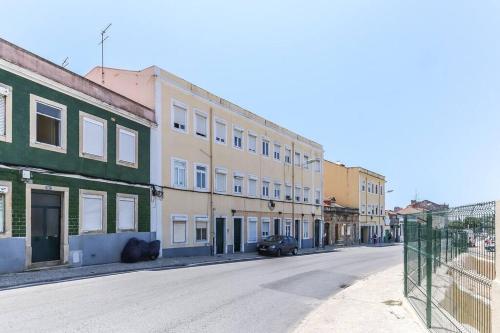 Vita Portucale | Bright Campo Ourique w/ Terrace - image 8