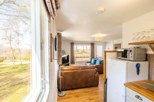 Bracken Lodge 15 with Hot Tub