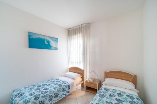 Two-Bedroom Apartment image 6