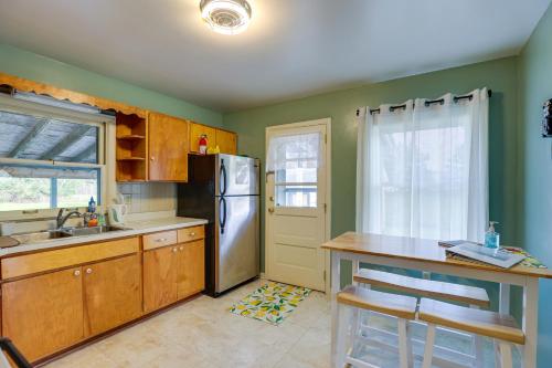 Quaint Horseheads Home about 9 Mi to Elmira College in Big Flats