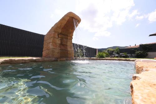 Superbe Villa climatisée, piscine, jardin, parking