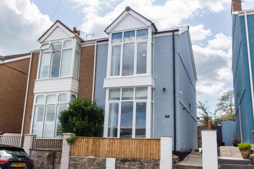 Luxury House in the Heart of Mumbles Village