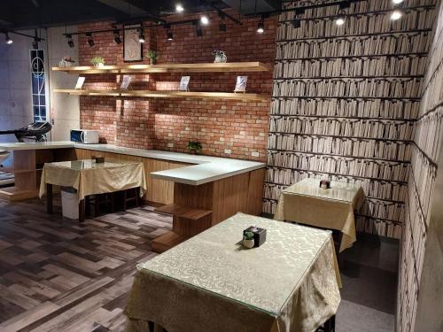 Taoyuan Lotus Yuan Hotel in Taoyuan