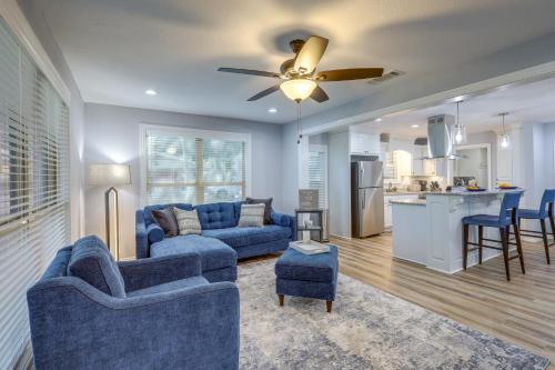 Sunny Hearne Home Near Universities! in Hearne (Texas)