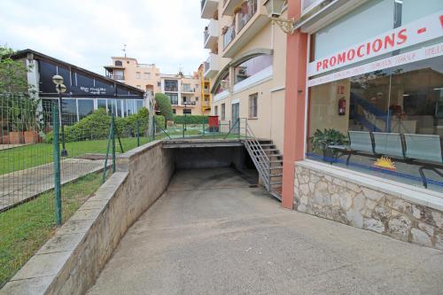 Apartment with Terrace image 8