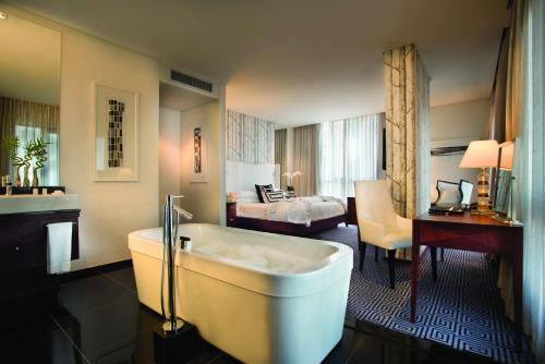 DAVINCI Hotel on Nelson Mandela Square – Sandton, MA