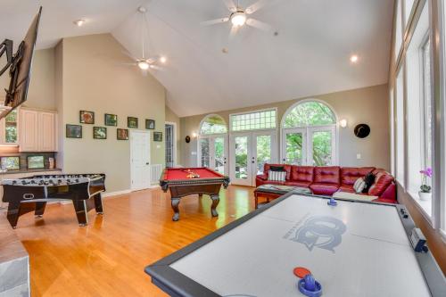 Central Villa with Game Room and Deck - Near Lakes! - Accommodation - Clemson