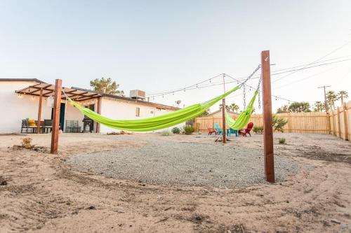 Desert Casita - Lounging under the Desert Stars in Twentynine Palms, USA